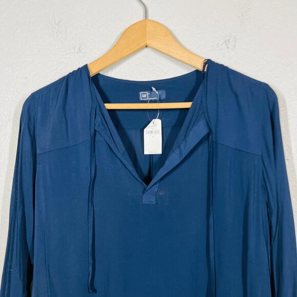 NEW! Gap Lightweight Tunic Long Sleeve V Neck Tie Neck Long Button Sleeve - S - Picture 2 of 4